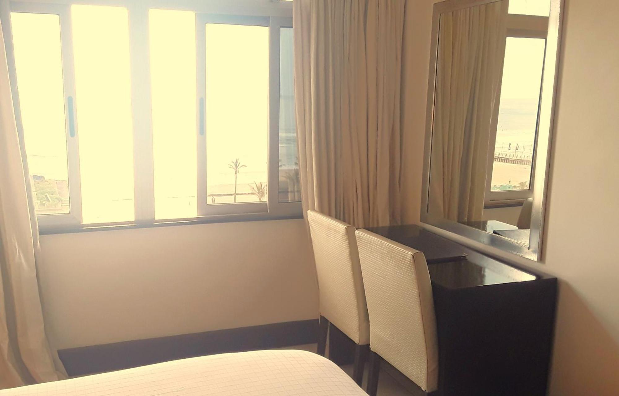 דורבן Parade Hotel מראה חיצוני תמונה