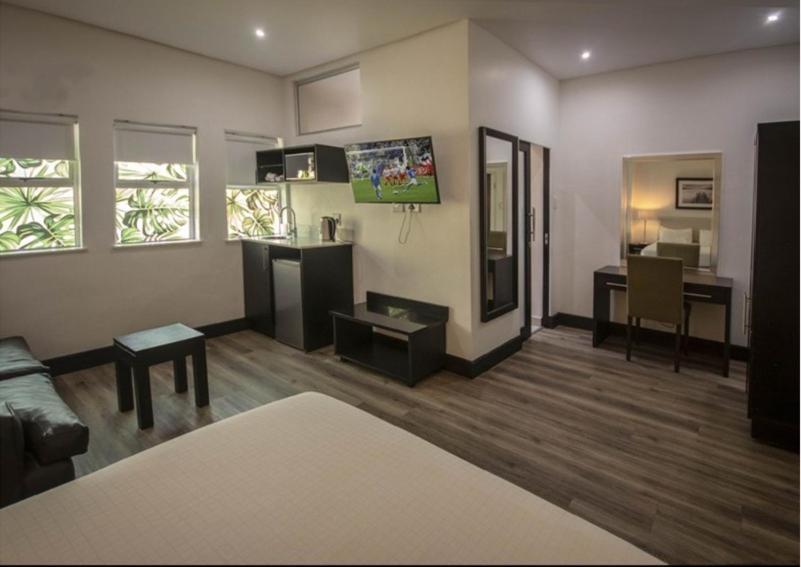 דורבן Parade Hotel מראה חיצוני תמונה