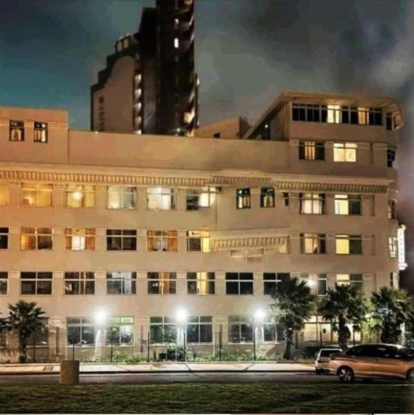דורבן Parade Hotel מראה חיצוני תמונה